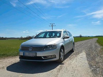 Gebraucht VW Passat Comfortline 105 PS (77 kW) 2012 Grau Kombi