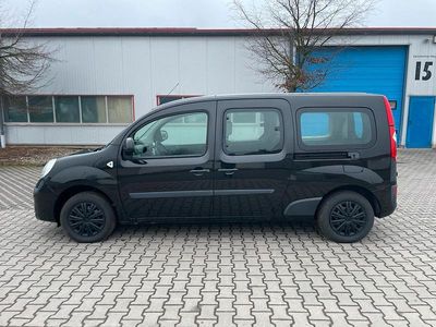 Gebraucht Renault Kangoo 109 PS (80 kW) 2013 Schwarz Van / Kleinbus