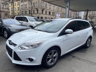 Gebraucht Ford Focus Trend 116 PS (85 kW) 2014 Weiß Limousine