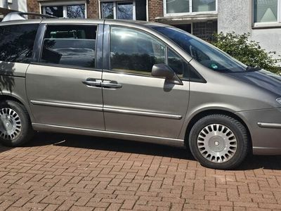 gebraucht Lancia Phedra 2.0 Multijet DPF grau metallic