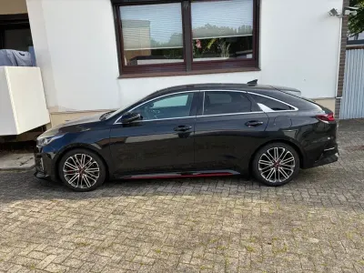 Gebraucht Kia ProCeed GT GT 204 PS (150 kW) 2021 Schwarz Kleinwagen