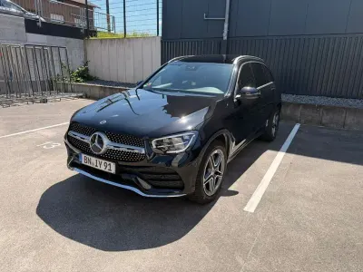 Gebraucht Mercedes GLC200 197 PS (144 kW) 2022 Schwarz SUV