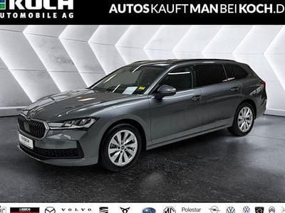 Grau Gebraucht 2025 Skoda Superb Essence Kombi | 31.880 € (Fairer Preis)