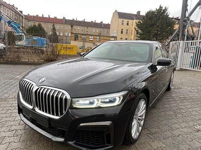Gebraucht BMW 740 M Sport 320 PS (235 kW) 2020 Schwarz Limousine