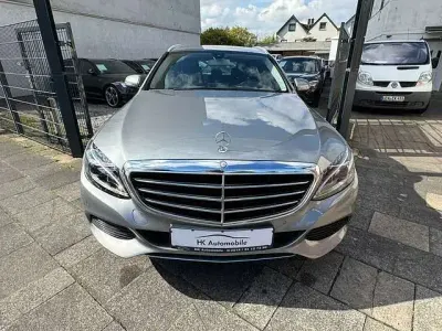 Gebraucht Mercedes C220 Avantgarde 170 PS (125 kW) 2015 Grau Kombi
