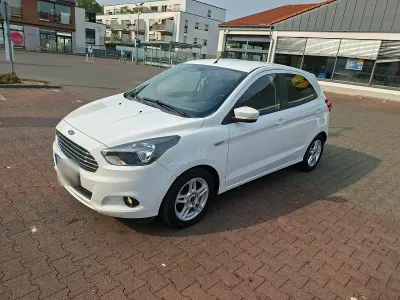Gebraucht Ford Ka Plus 88 PS (64 kW) 2017 Weiß Kleinwagen