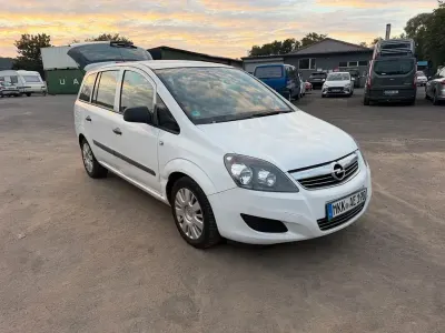 Gebraucht Opel Zafira Selection 110 PS (80 kW) 2010 Weiß Van / Kleinbus