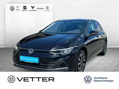 Gebraucht VW Golf VIII Active 116 PS (85 kW) 2022 Schwarz Limousine