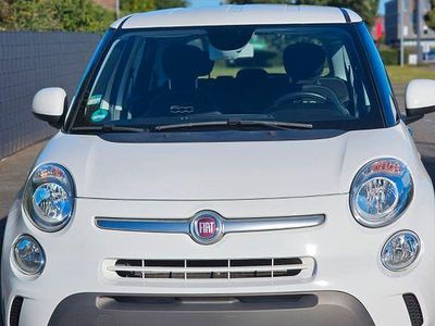 Weiß Gebraucht 2017 Fiat 500L Trekking Van / Kleinbus | 11.200 € (Fairer Preis)