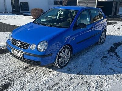 Blau Gebraucht 2003 VW Polo Basis Limousine | 2.500 € (Etwas zu teuer)
