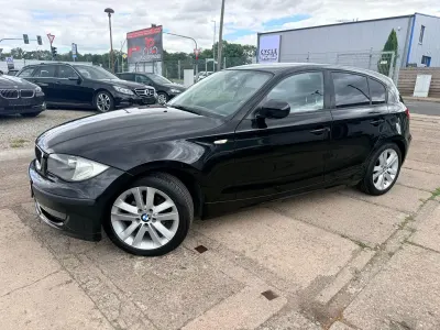 Gebraucht BMW 118 Advantage 143 PS (105 kW) 2011 Schwarz Kleinwagen