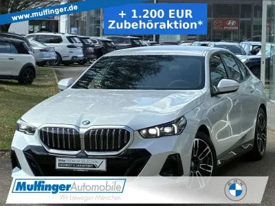 Gebraucht BMW 540 M Sport 286 PS (210 kW) 2025 Mineralweiss Limousine