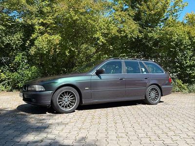 BMW 528