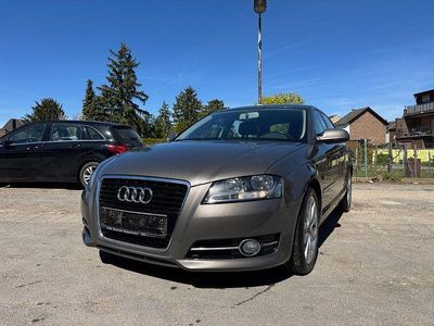 Gebraucht Audi A3 Ambition 125 PS (91 kW) 2011 Grau Kleinwagen