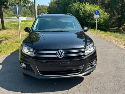 Gebraucht VW Tiguan Highline 140 PS (102 kW) 2015 Schwarz SUV