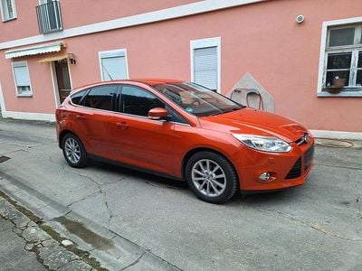 Gebraucht Ford Focus 125 PS (91 kW) 2012 Orange Limousine
