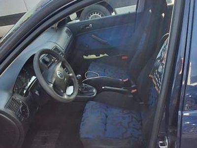 Blau Gebraucht 1999 VW Golf Cabriolet Classicline Cabrio | 1.750 € (Guter Preis)