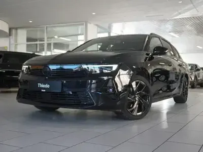 Second-hand Opel Astra Sport 149 CP (109 kW) 2024 Negru Break