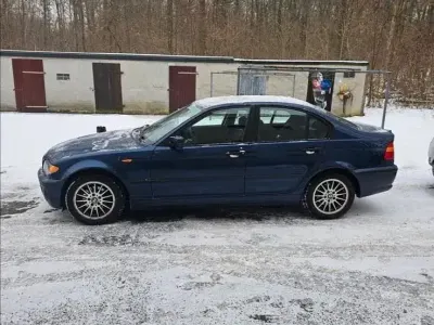 Usata BMW 318 143 CV (105 kW) 2003 Blu Berlina
