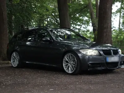 Gebraucht BMW 330 230 PS (169 kW) 2006 Grau Kombi