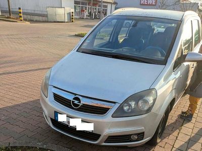 Gebraucht Opel Zafira Cosmo 140 PS (102 kW) 2005 Silber Van / Kleinbus