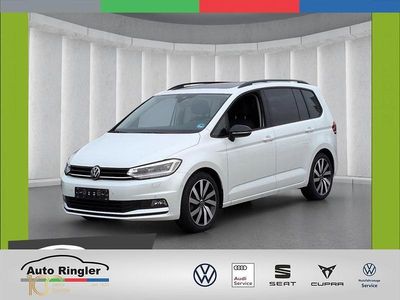 Gebraucht VW Touran Highline 150 PS (110 kW) 2025 Weiss Van / Kleinbus