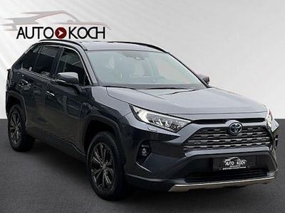 Grau Gebraucht 2023 Toyota RAV4 Hybrid Team SUV | 36.590 € (Fairer Preis)