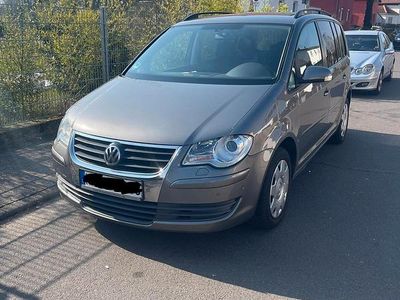 Gebraucht VW Touran 140 PS (102 kW) 2008 Grau Van / Kleinbus