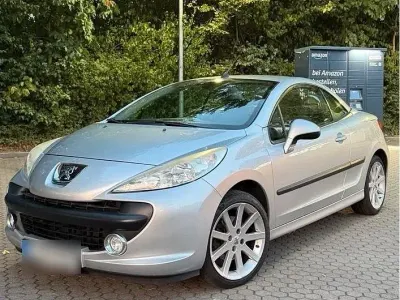 Gebraucht Peugeot 207 CC 120 PS (88 kW) 2009 Silber Cabrio