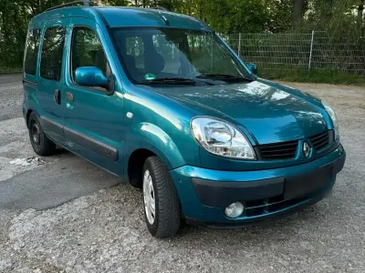 Usata Renault Kangoo 75 CV (55 kW) 2007 Verde Monovolume