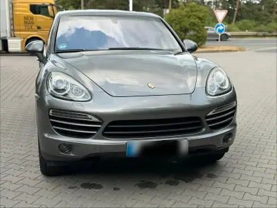 Gebraucht Porsche Cayenne 245 PS (180 kW) 2012 Grau SUV