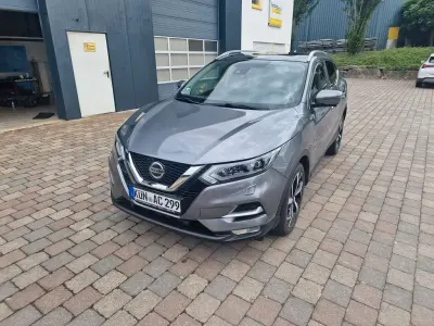 Gebraucht Nissan Qashqai Tekna 150 PS (110 kW) 2019 Grau SUV