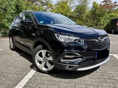 Gebraucht Opel Grandland X 300 PS (220 kW) 2021 Schwarz SUV