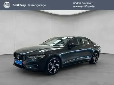 Gebraucht Volvo S60 R-Design 145 PS (106 kW) 2022 Limousine