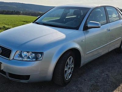 Używany Audi A4 102 KM (75 kW) 2004 Srebrny Sedan/Limuzyna