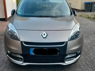 Gebraucht Renault Scénic III 130 PS (95 kW) 2012 Beige Van / Kleinbus