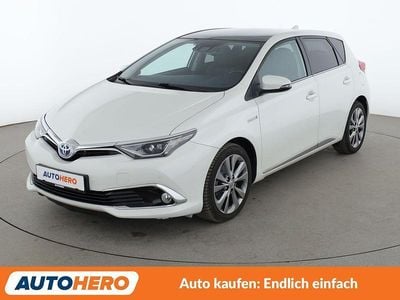 Usata Toyota Auris Hybrid Executive 136 CV (100 kW) 2017 Bianco Utilitaria