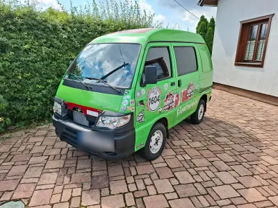 Gebraucht Piaggio Porter 65 PS (47 kW) 2009 Rot Van / Kleinbus