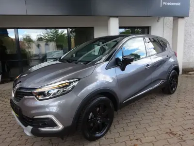 Gebraucht Renault Captur Collection 150 PS (110 kW) 2019 Grau SUV
