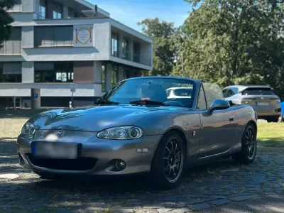 Gebraucht Mazda MX5 116 PS (85 kW) 2002 Grau Cabrio