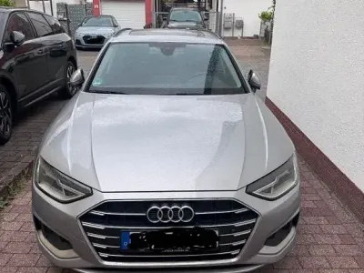 Używany Audi A4 150 KM (110 kW) 2021 Szary Kombi