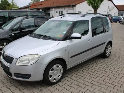Używany Skoda Roomster Plus Edition 69 KM (50 kW) 2009 Srebrny Minivan