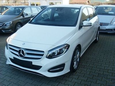 Mercedes B200