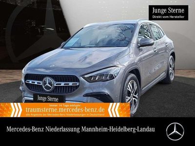 Gebraucht Mercedes GLA200 Progressive 163 PS (119 kW) 2024 Grau SUV