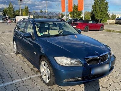 Gebraucht BMW 330 231 PS (169 kW) 2006 Blau Kombi