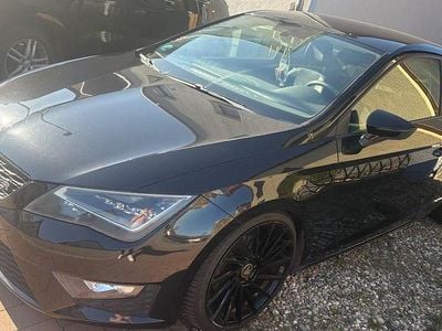 Usata Seat Leon SC FR 140 CV (102 kW) 2013 Nero Utilitaria