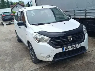 Gebraucht Dacia Lodgy Comfort 116 PS (85 kW) 2021 Weiß Van / Kleinbus