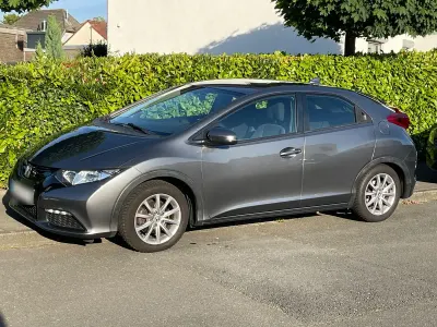 Gebraucht Honda Civic Comfort 99 PS (72 kW) 2014 Grau Limousine