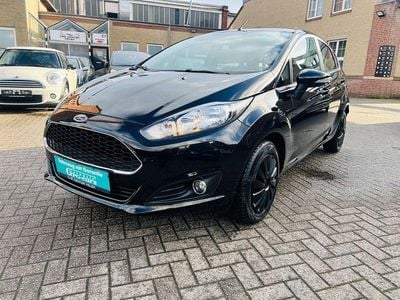 Gebraucht Ford Fiesta Celebration 101 PS (74 kW) 2017 Schwarz Kleinwagen