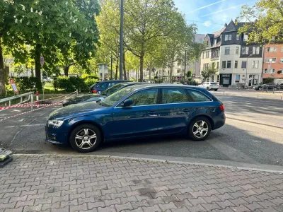 Używany Audi A4 245 KM (180 kW) 2012 Niebieski Kombi
